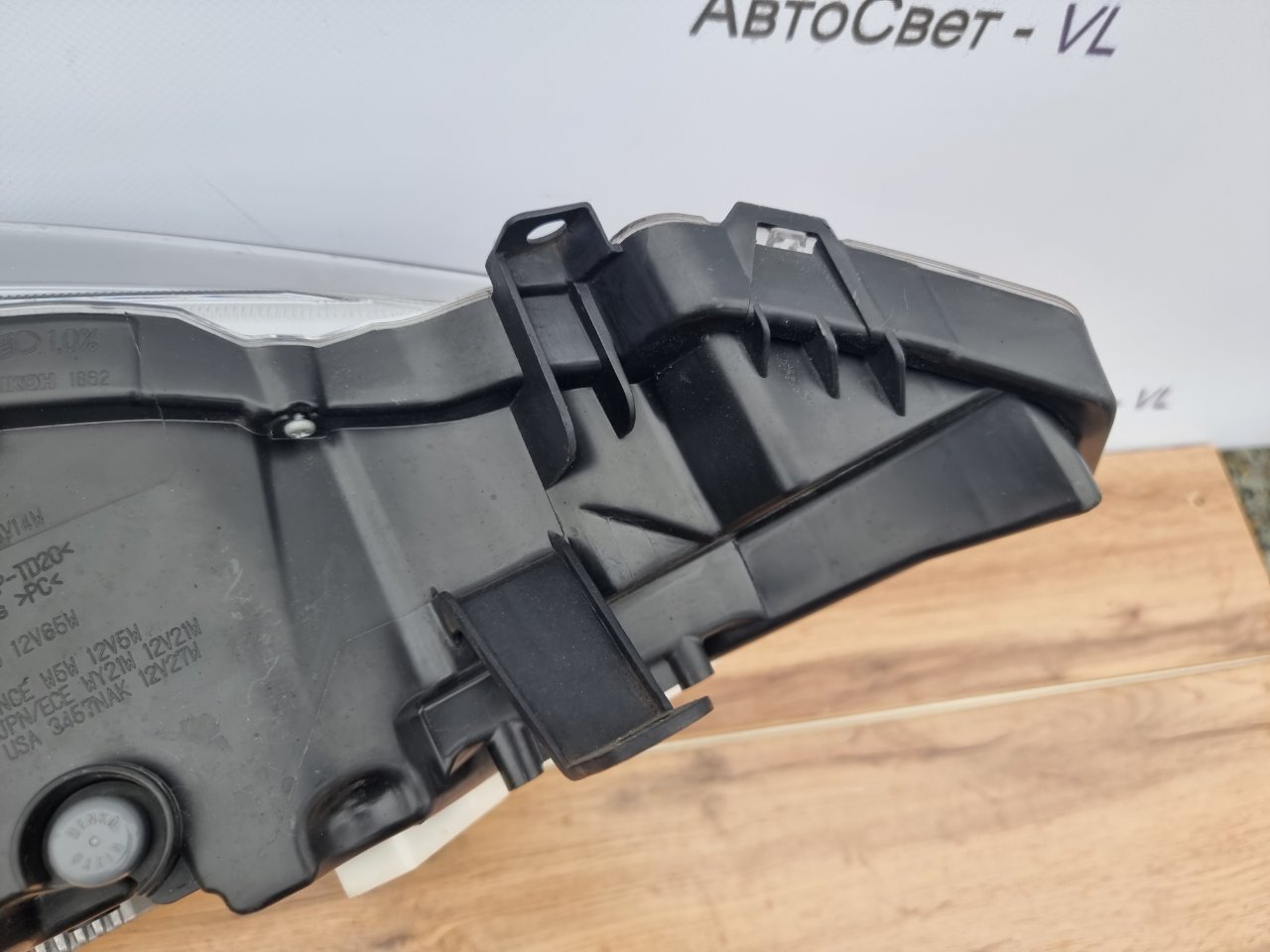 Фара светодиодная передняя левая Leaf 2009-2017 AZE0 ZE0 Фара светодиодная передняя левая Leaf 2009-2017 AZE0 ZE0