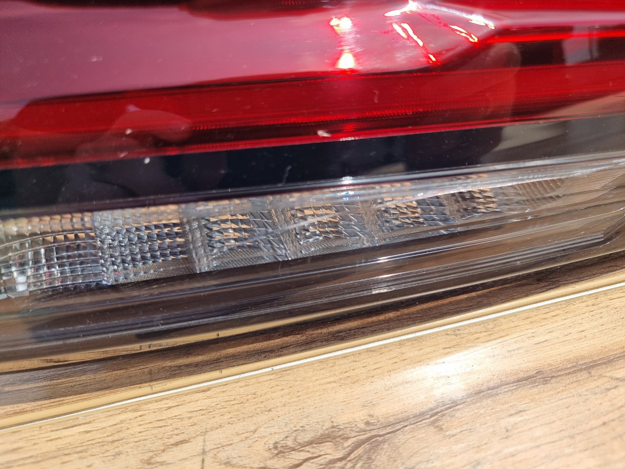 Стоп-сигнал передний левый Note 2020 E13