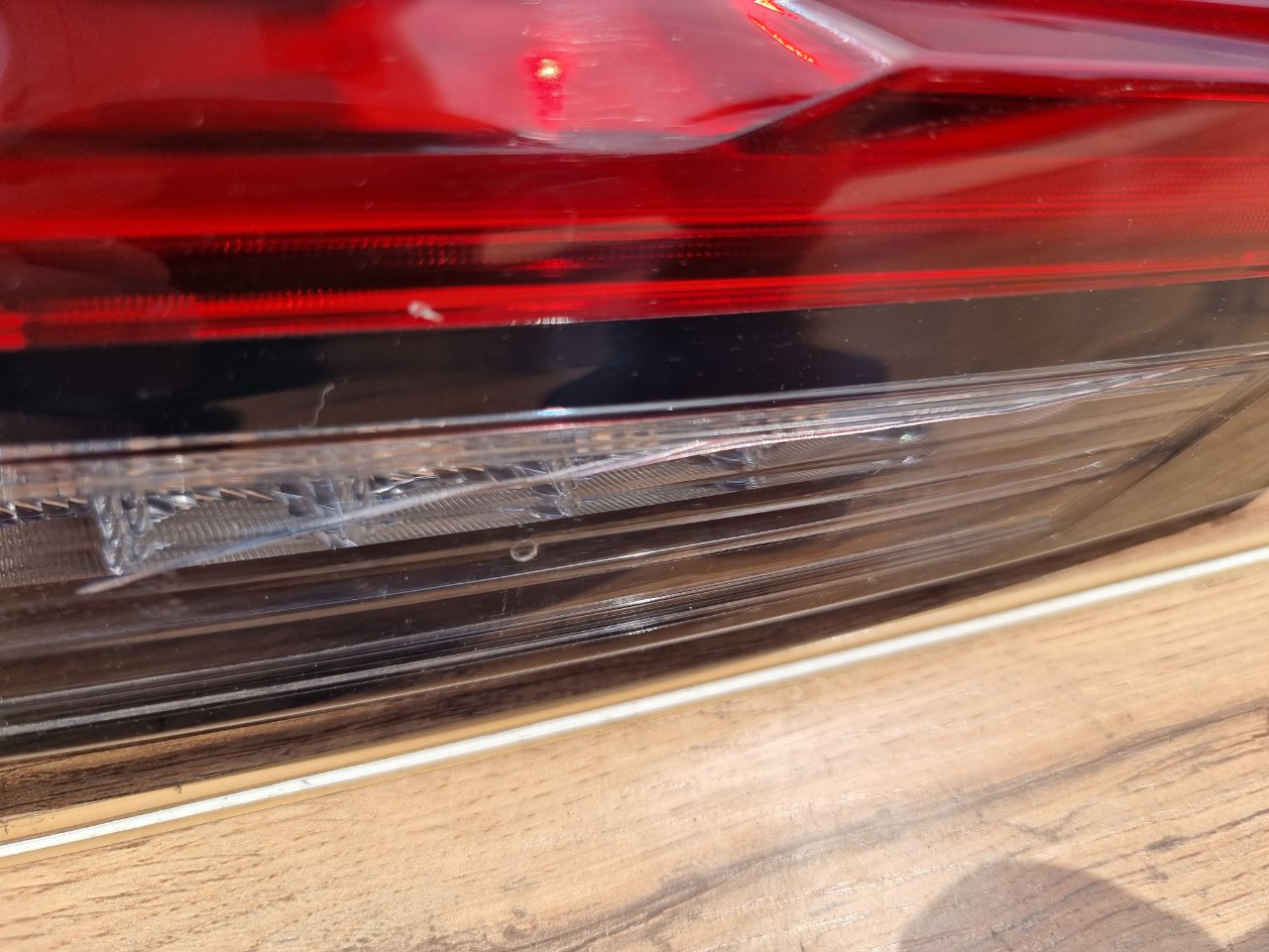 Стоп-сигнал передний левый Note 2020 E13