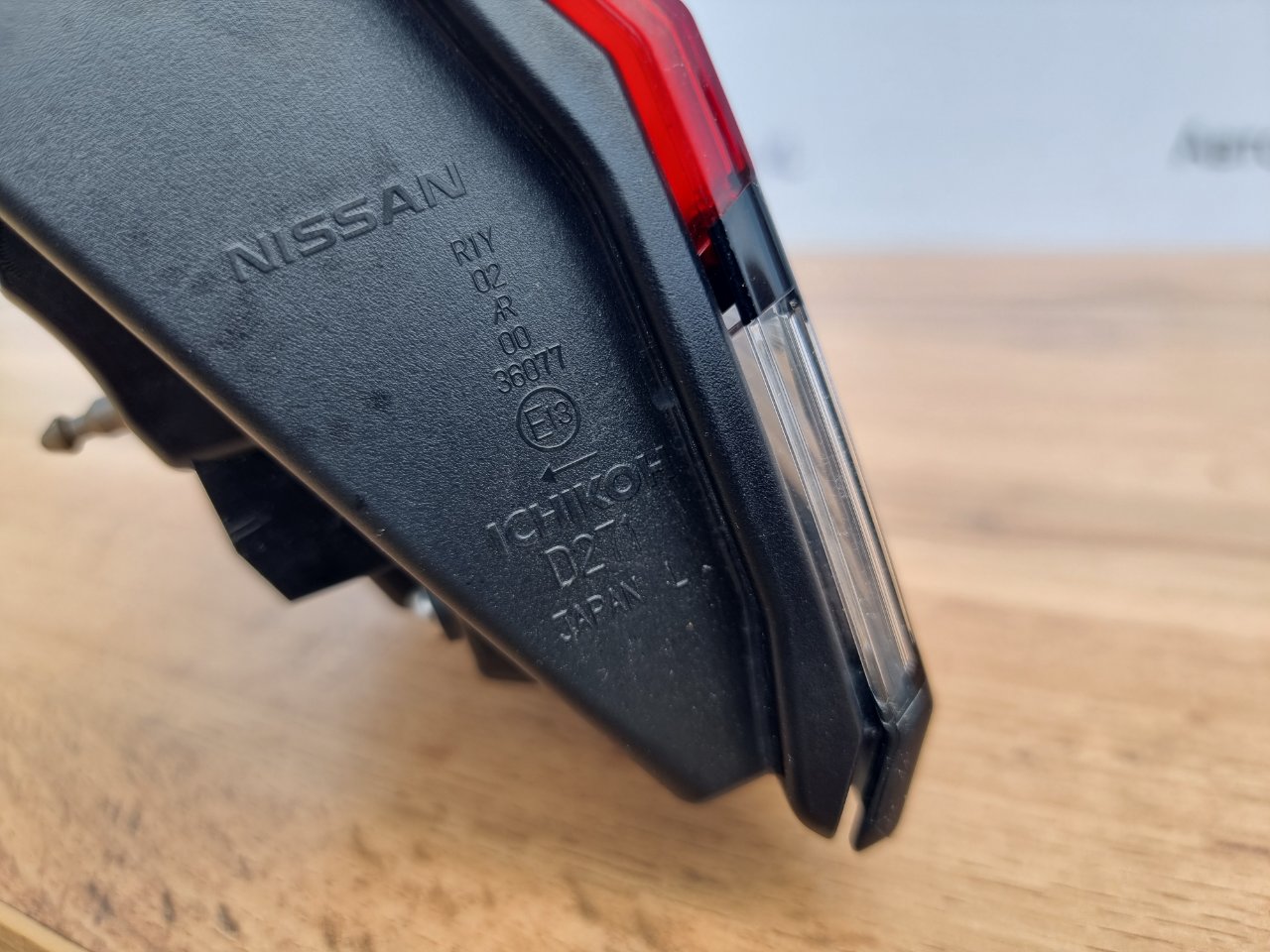 Стоп-сигнал передний левый Note 2020 E13