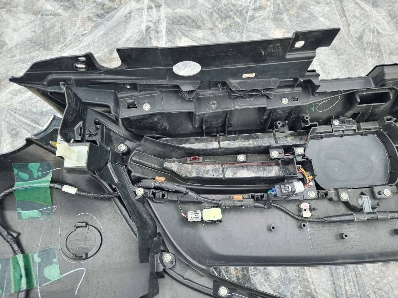 Бампер передний Demio 2014-2019 (DJ)