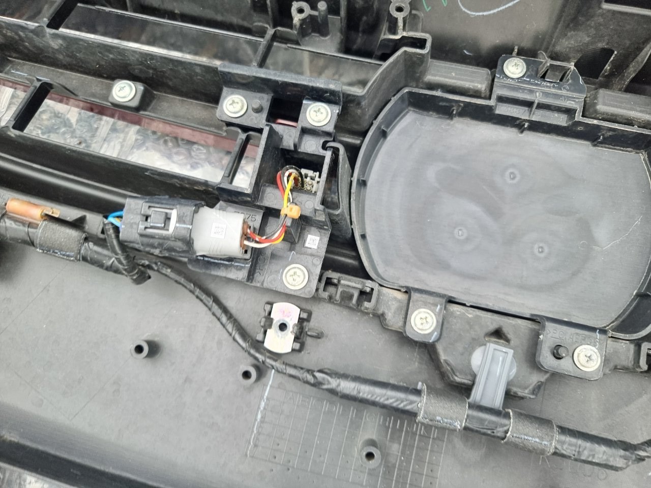 Бампер передний Demio 2014-2019 (DJ)