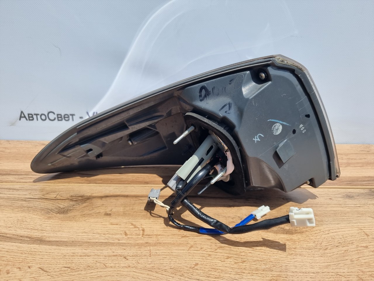 Стоп-сигнал задний правый RX270 2009-2012 ( AL10 )