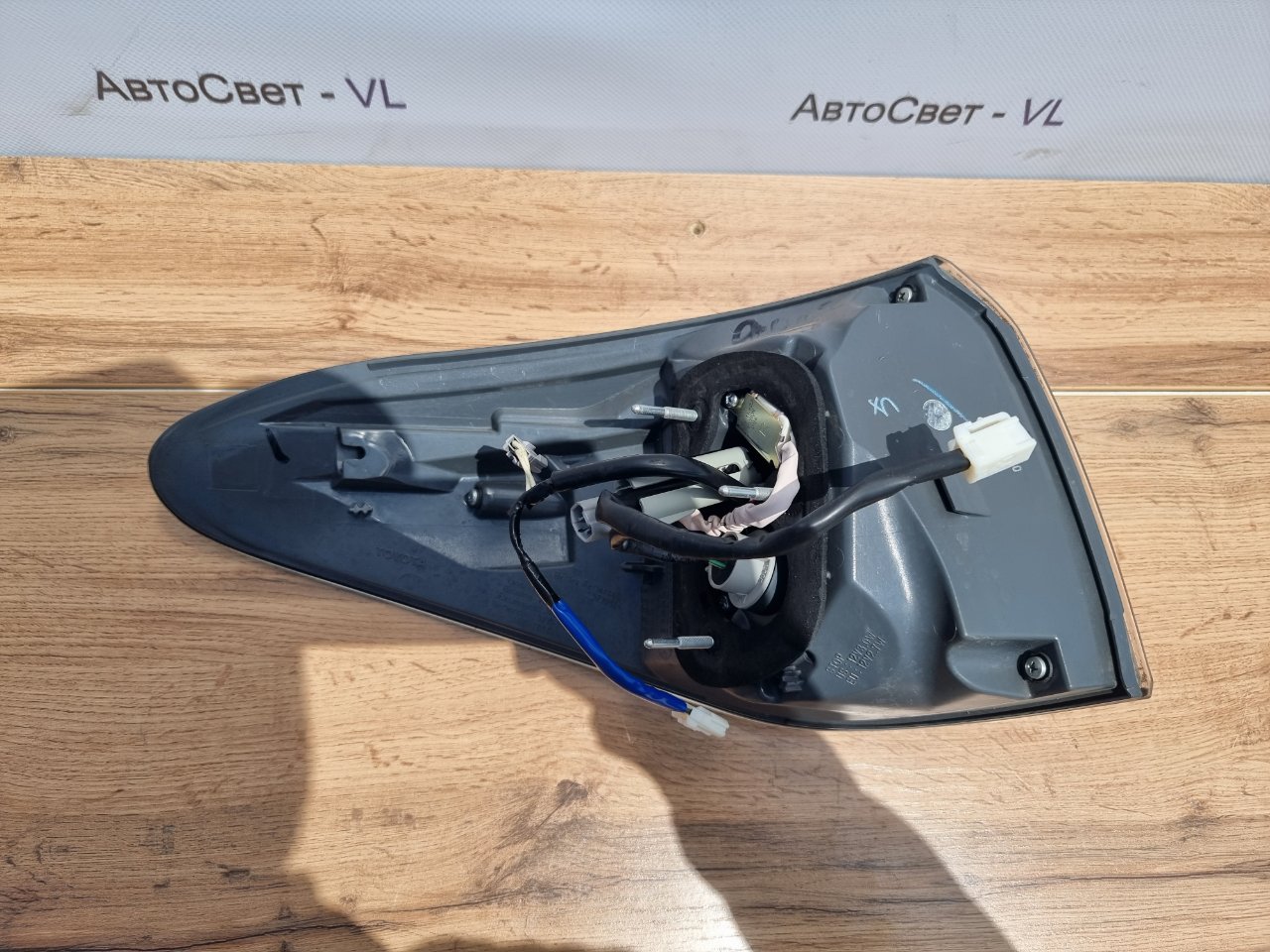 Стоп-сигнал задний правый RX270 2009-2012 ( AL10 )