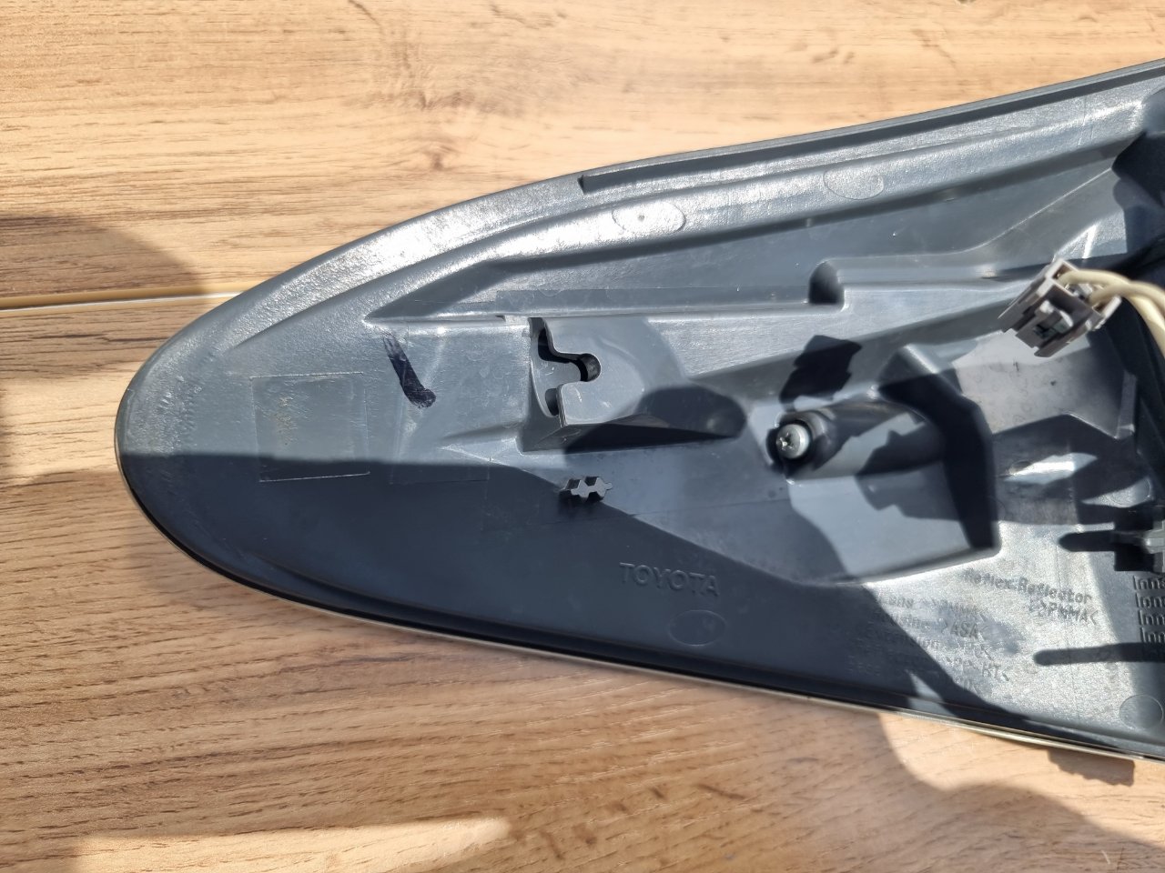 Стоп-сигнал задний правый RX270 2009-2012 ( AL10 )