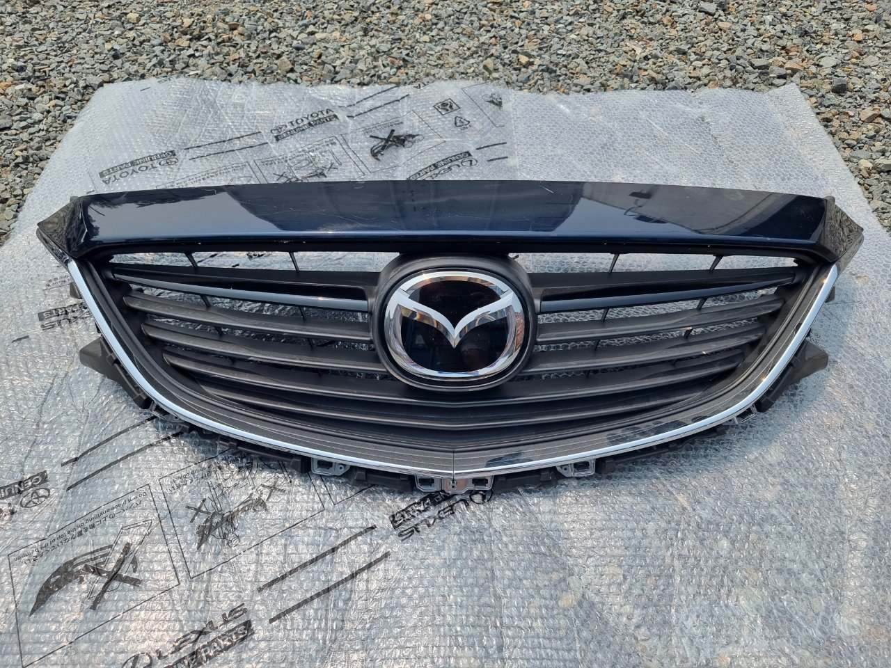 Решетка радиатора передняя Mazda Atenza 2012-2014 ( GP GJ ) GHP9-50712 контрактная