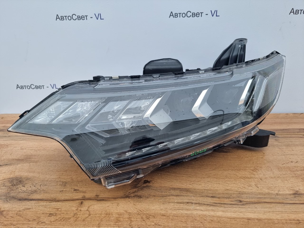 Фара светодиодная передняя левая Mitsubishi Outlander 2018-2021 GF0W ECM92101E30 контрактная