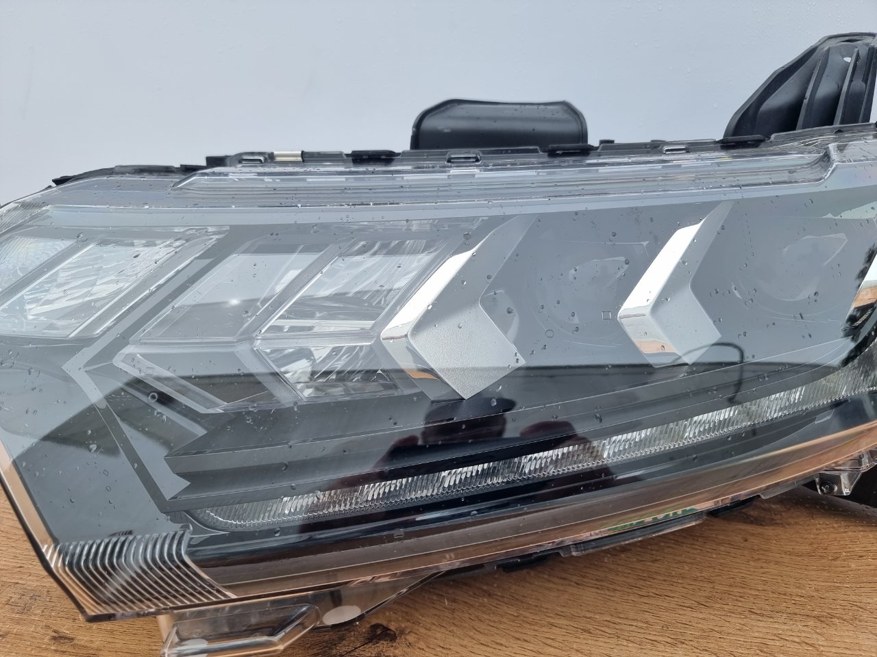 Фара светодиодная передняя левая Mitsubishi Outlander GF0W