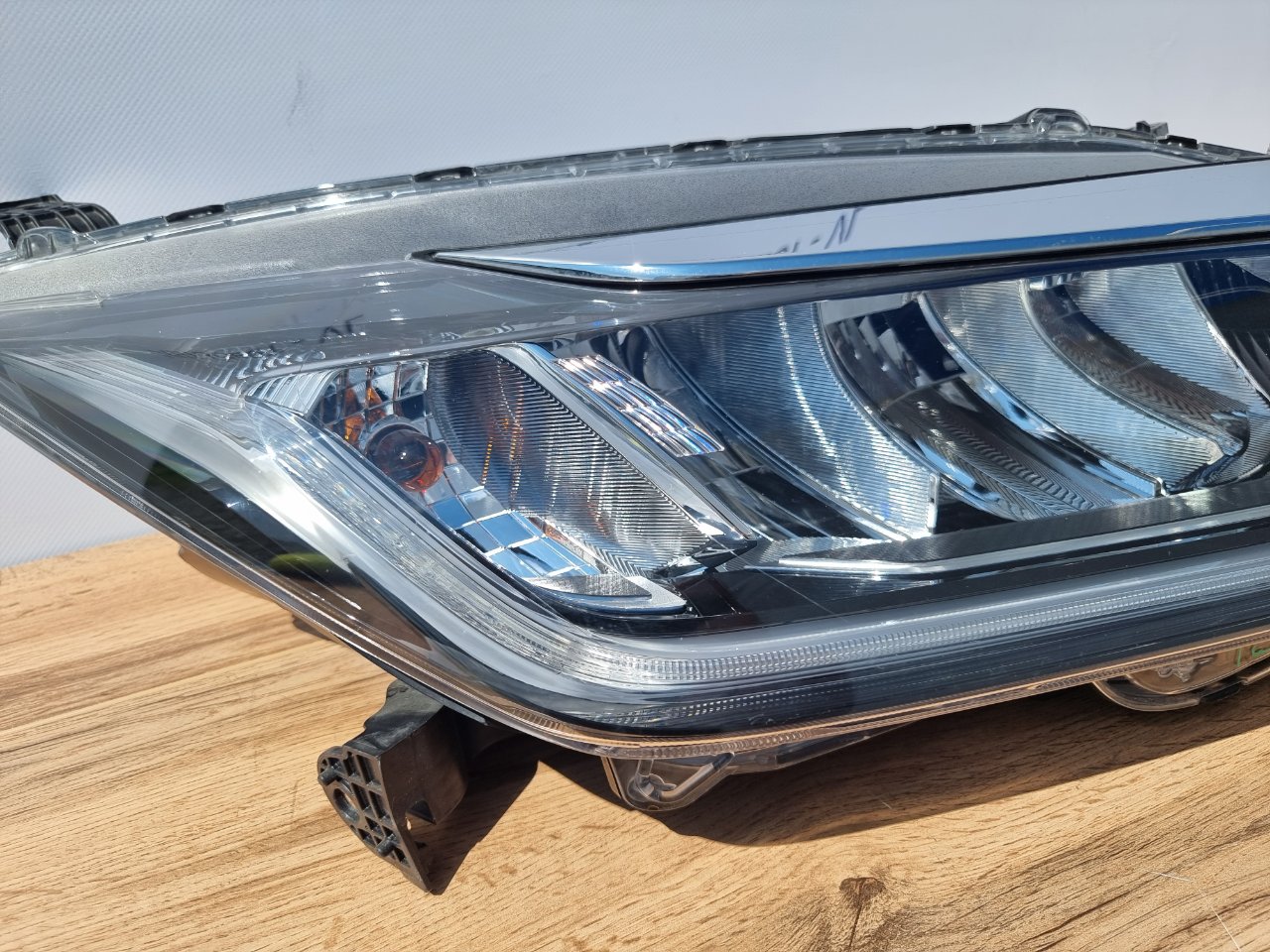 Фара светодиодная передняя правая Honda Grace ( GM ) Фара светодиодная передняя правая Honda Grace ( GM )