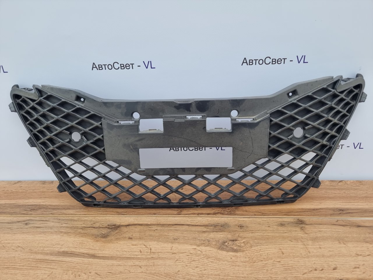 Запчасть решетка радиатора передняя Toyota Crown 2012-2015 ( S210 ) 53102-30090 контрактная Решетка радиатора передняя Toyota Crown 2012-2015 ( S210 ) 53102-30090 контрактная