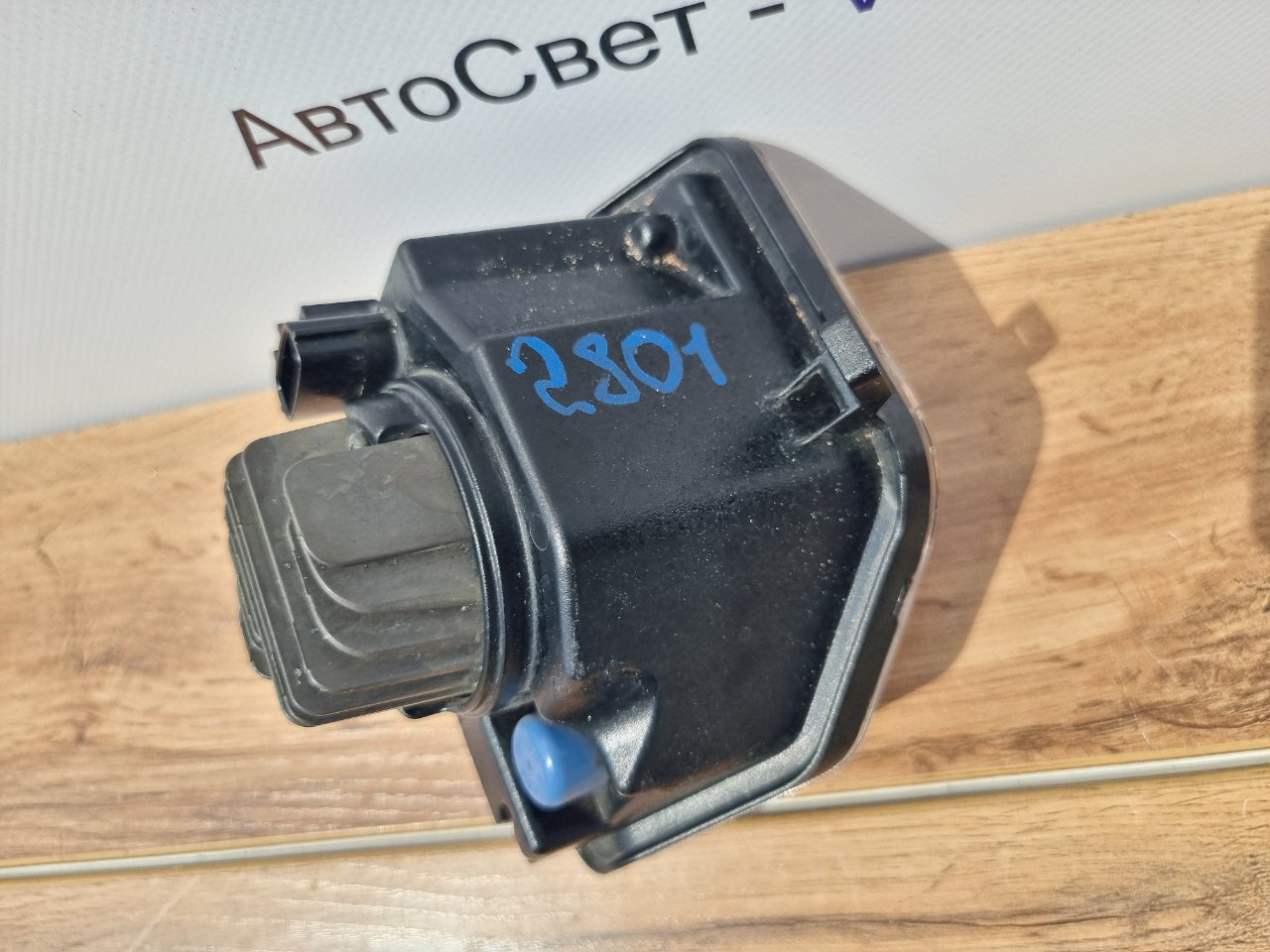 Фара противотуманная передняя левая Lexus RX300 ( AL20