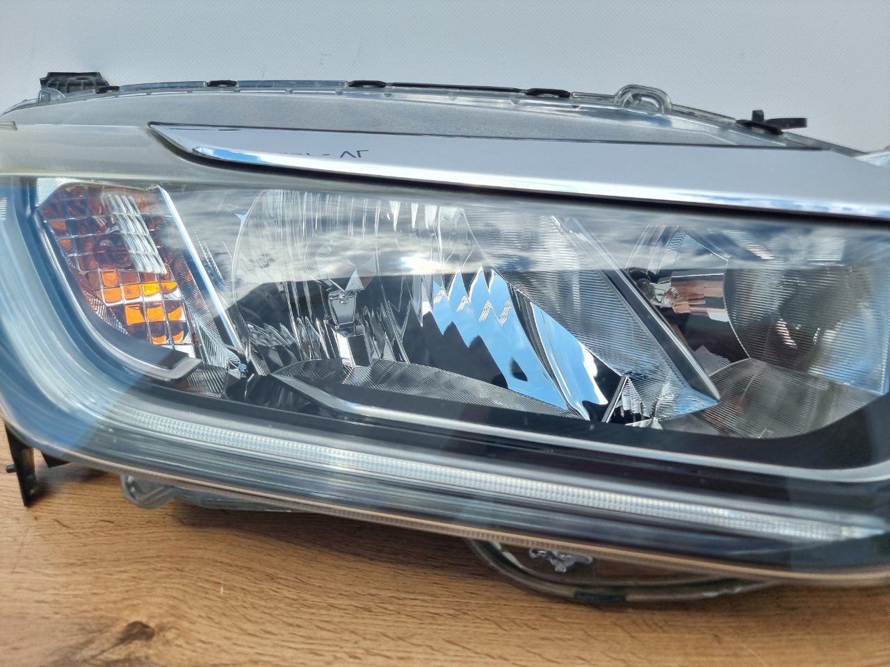 Фара галогеновая передняя правая Grace 2017-2020 ( GM )