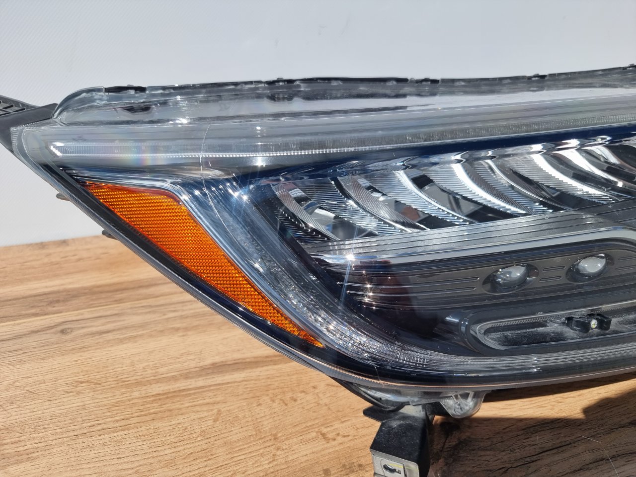 Фара светодиодная передняя правая Honda CR-V RM