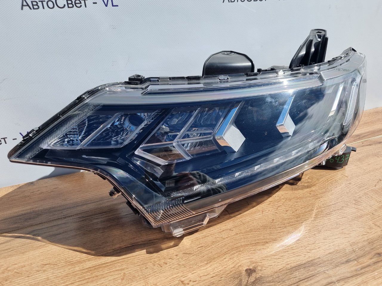 Фара светодиодная передняя левая Outlander 2018-2021 GF2W