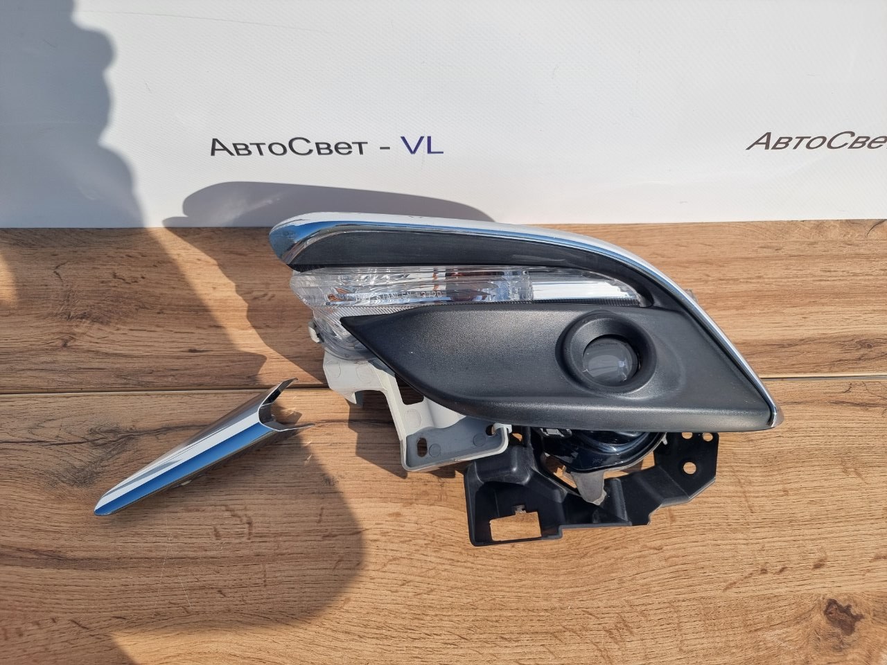 Поворотник передний левый Mazda Axela 2016-2019 ( BM ) W3720 контрактная