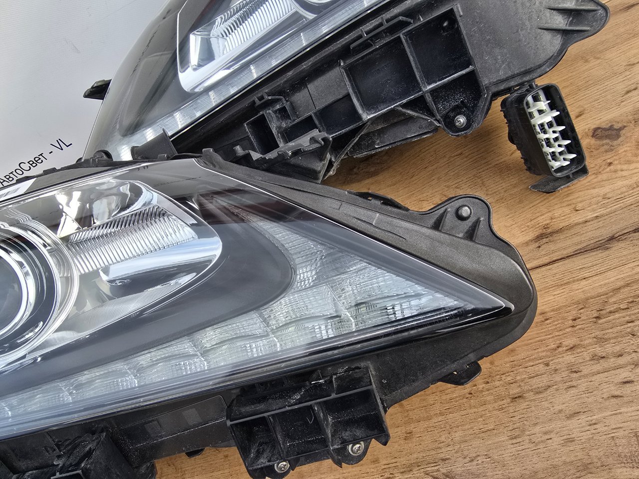 Фары ксеноновые передние GS250 2011-2015 ( L10 )