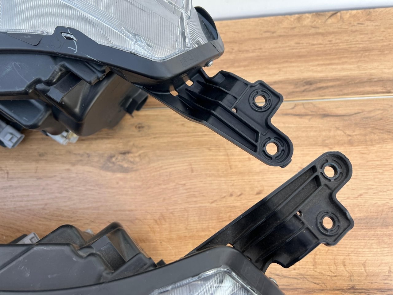 Фара светодиодная передняя Escudo 2015-2018 YD21S