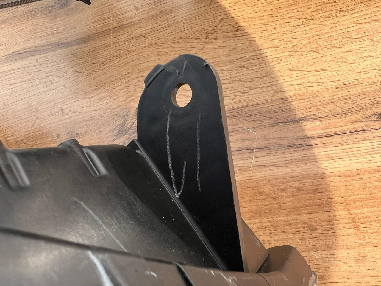 Фара светодиодная передняя Escudo 2015-2018 YD21S