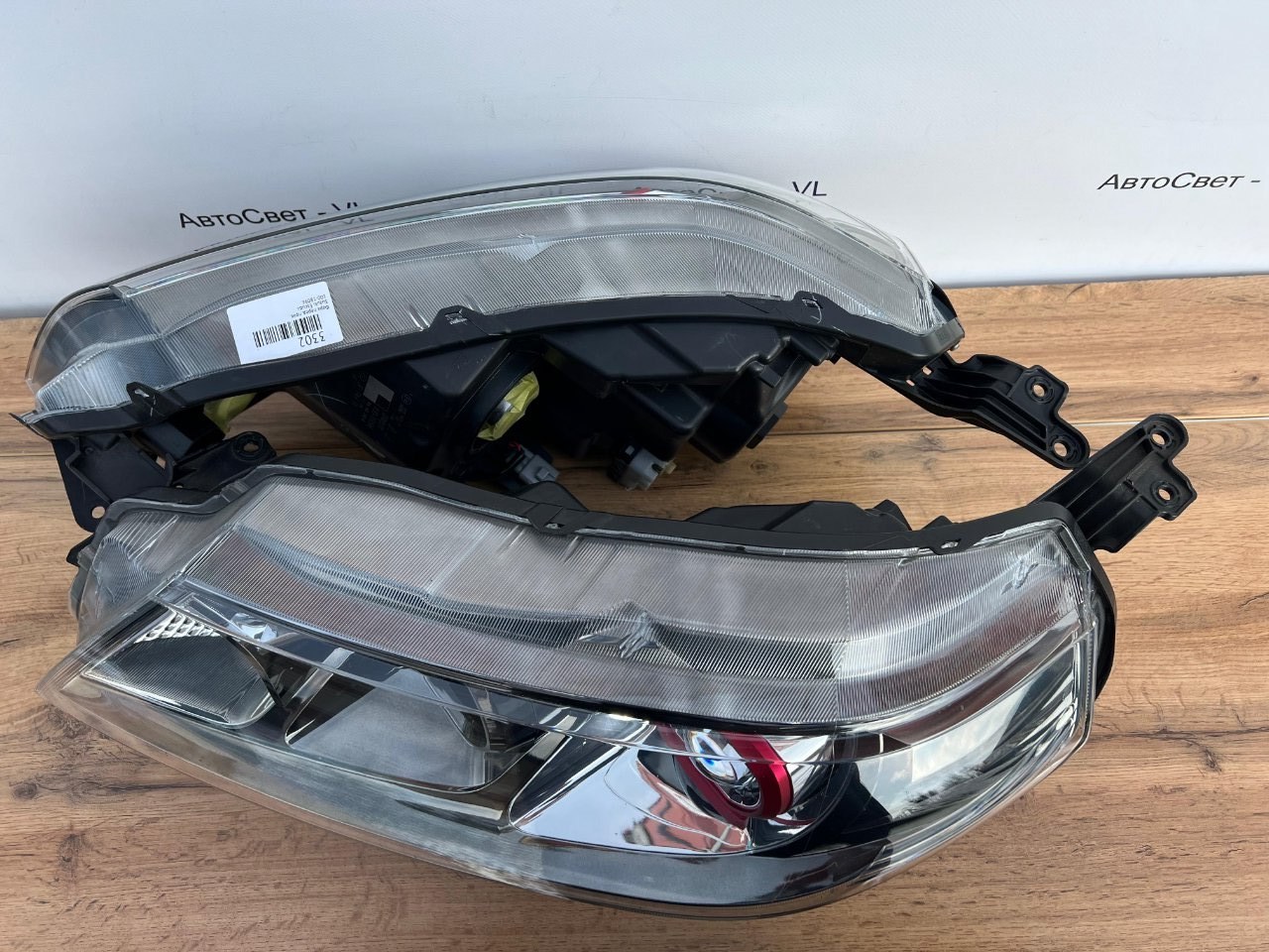 Фара светодиодная передняя Escudo 2015-2018 YD21S