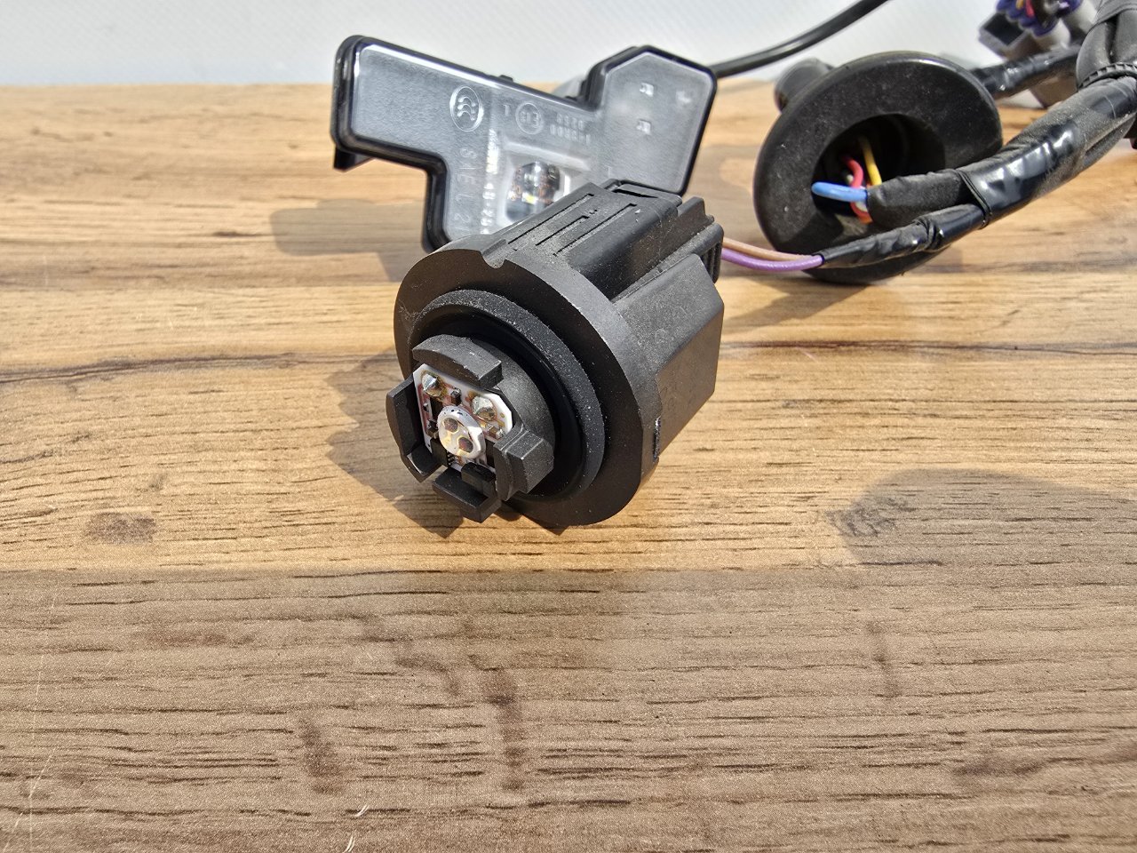 Подсветка номера задняя RX350 2022-2024 ( ALH10 )