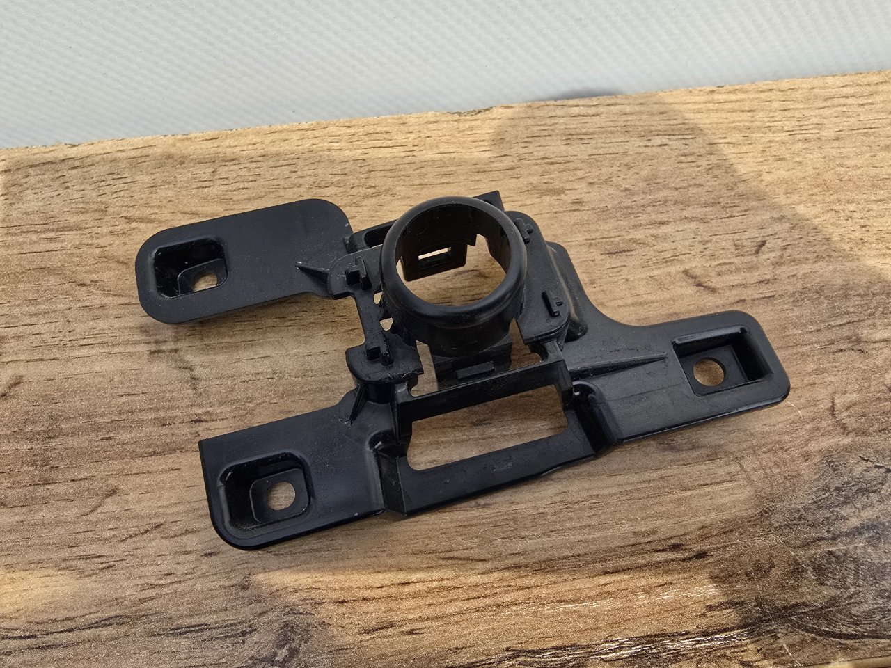 Кронштейн датчика парковки передний левый Lexus RX350 2022-2024 ( ALH10 ) 89348-48770 контрактная