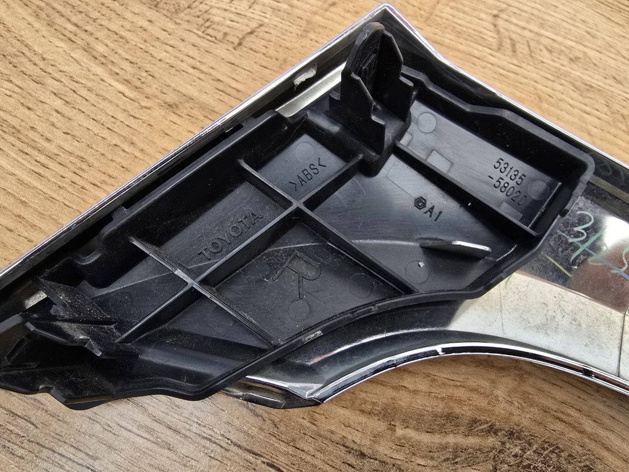 Планка фары передняя Alphard 2017-2023 ( H30 )