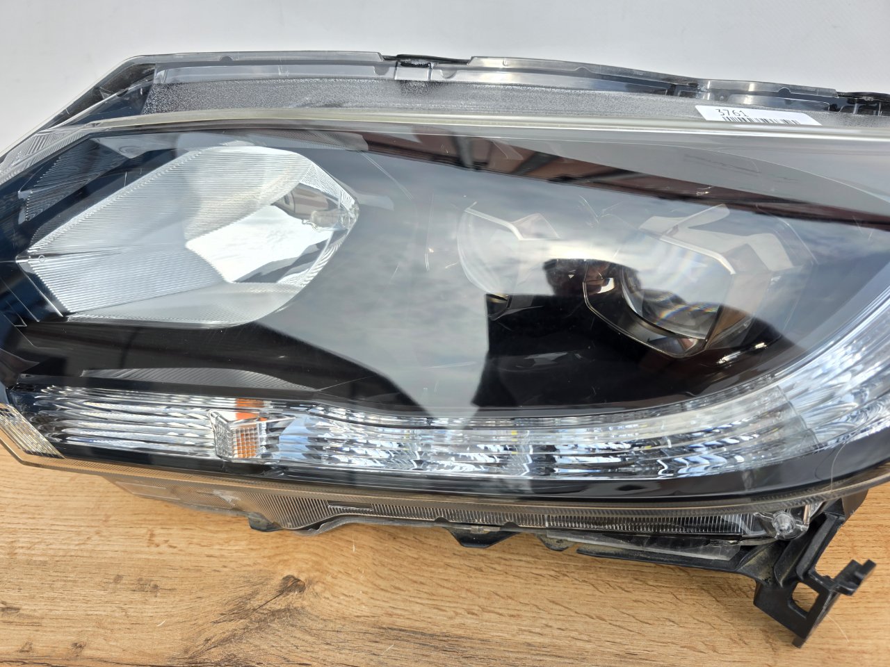 Фара светодиодная передняя левая Vezel 2013-2018 ( RU )