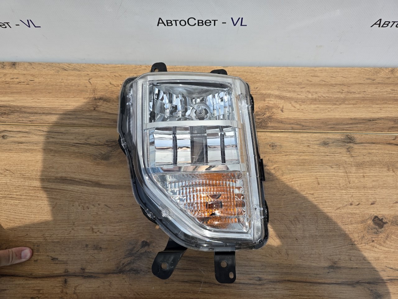 Фара противотуманная передняя левая Mitsubishi eK Space 2014-2022 B11A 114-2377A контрактная