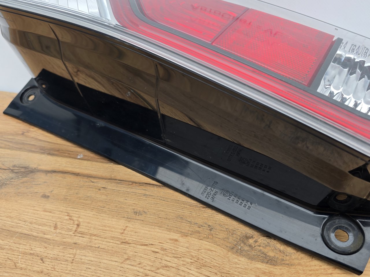 Стоп-сигнал задний правый Serena 2016-2019 ( C27 )