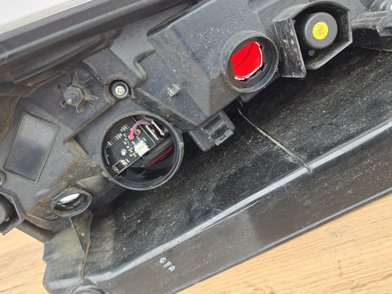 Стоп-сигнал задний правый Serena 2016-2019 ( C27 )