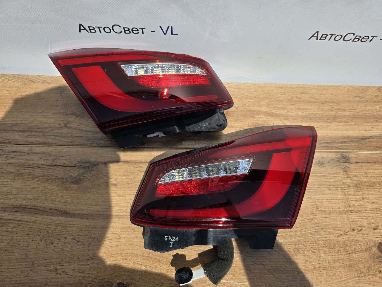 Стоп-сигнал задний Nissan Fuga 2015-2022 ( Y51 ) W2330 контрактная