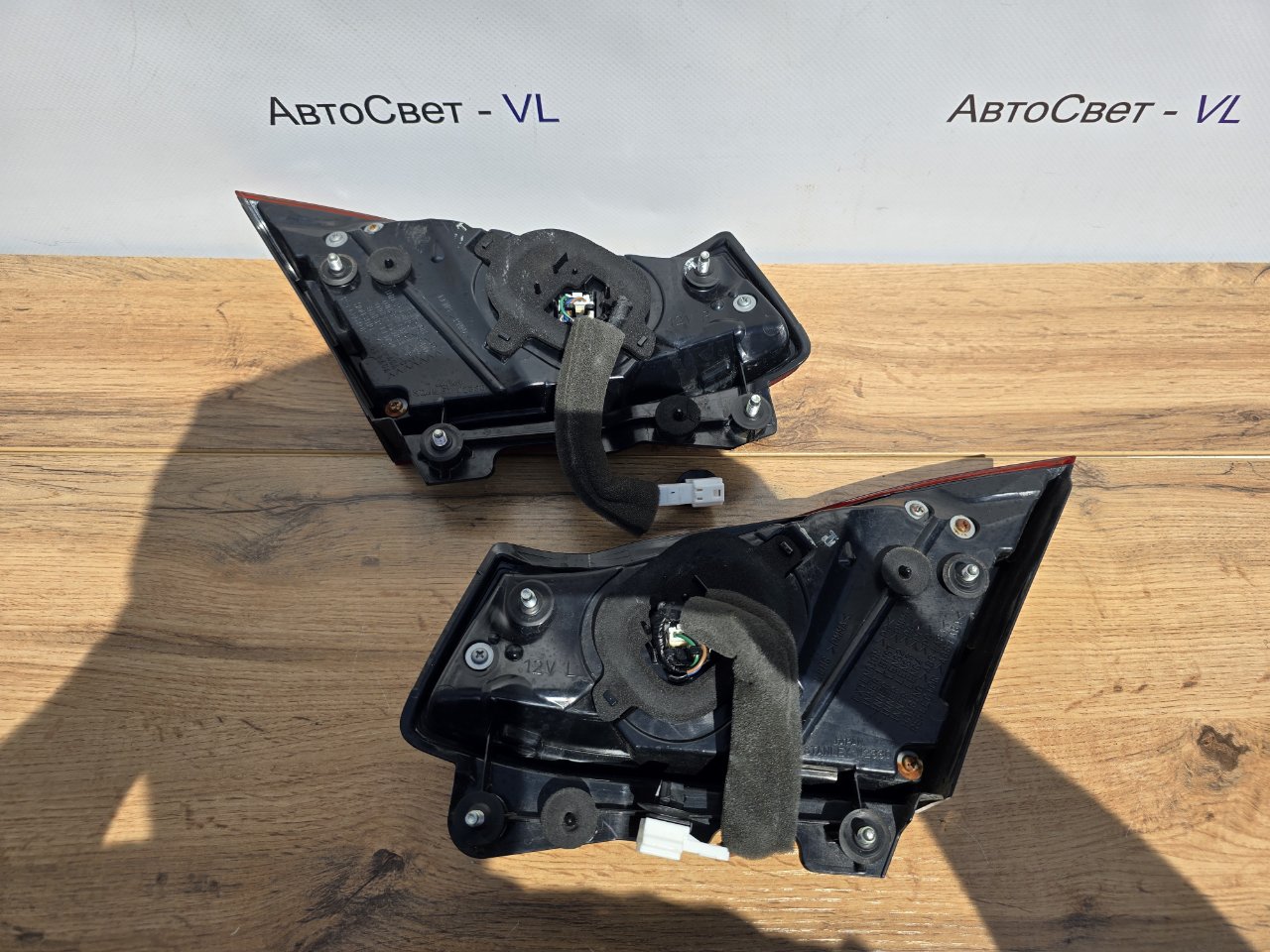 Стоп-сигнал задний Fuga 2015-2022 ( Y51 )