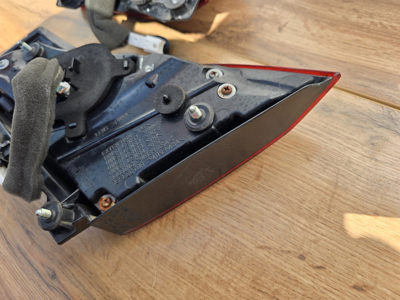 Стоп-сигнал задний Fuga 2015-2022 ( Y51 )