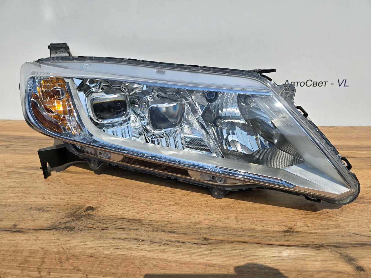 Фара светодиодная передняя правая Honda Grace 2014-2017 ( GM ) W1876 контрактная