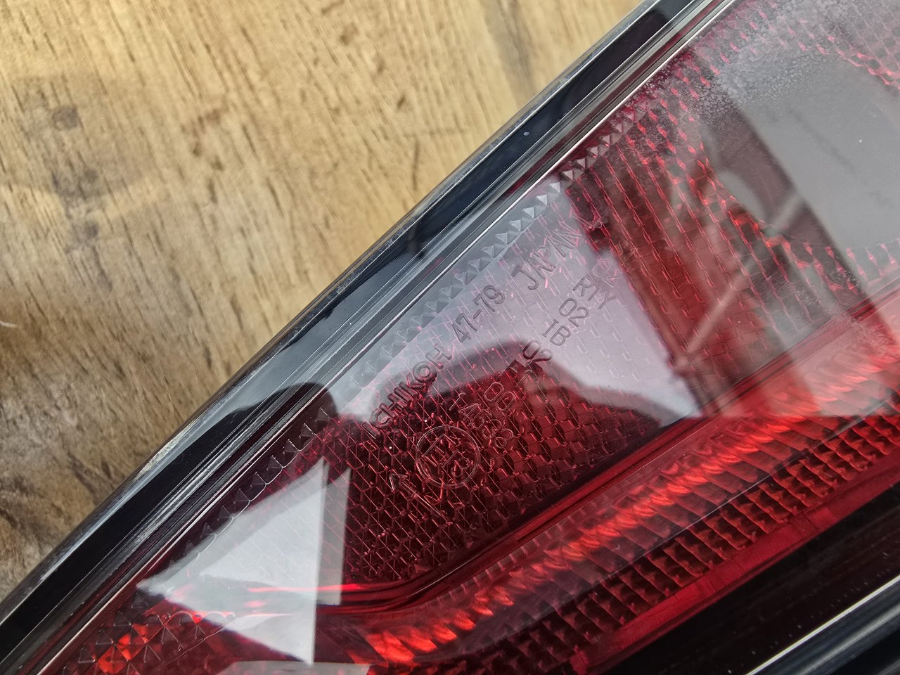 Стоп-сигнал задний Prius 2015-2018 ( XW50 )