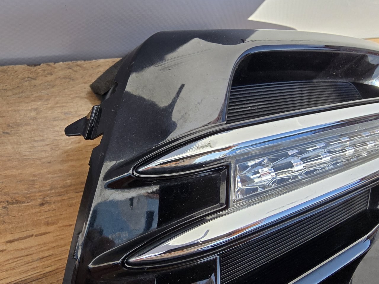 Рамка Противотуманной фары передняя правая Levorg 2020-2024 ( VN )