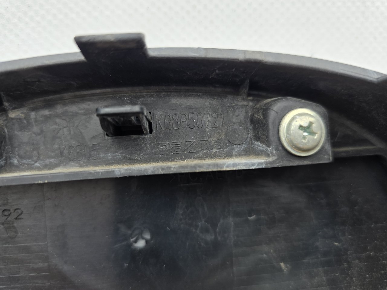 Эмблема передняя CX-5 2017-2022 ( KF / KG  )