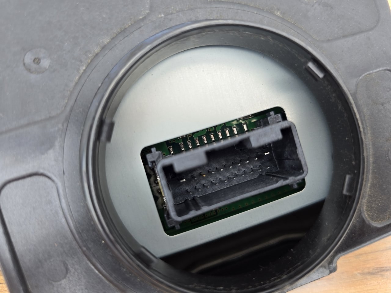 Блок управления фарой передний левый C-HR 2016-2019 (NGX10) Блок управления фарой передний левый C-HR 2016-2019 (NGX10)