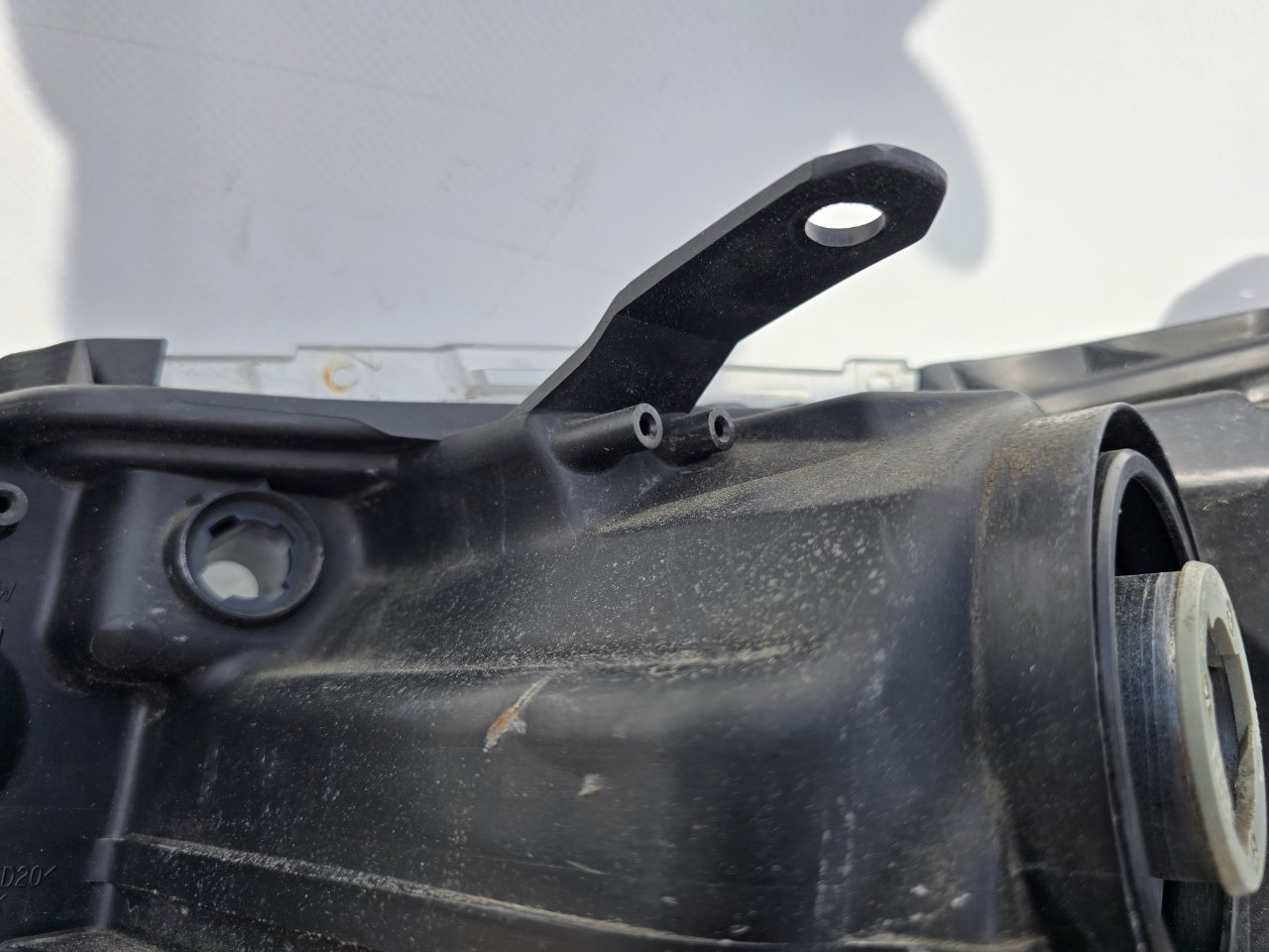 Фара галогеновая передняя правая Fielder 2015-2020 ( E160 )