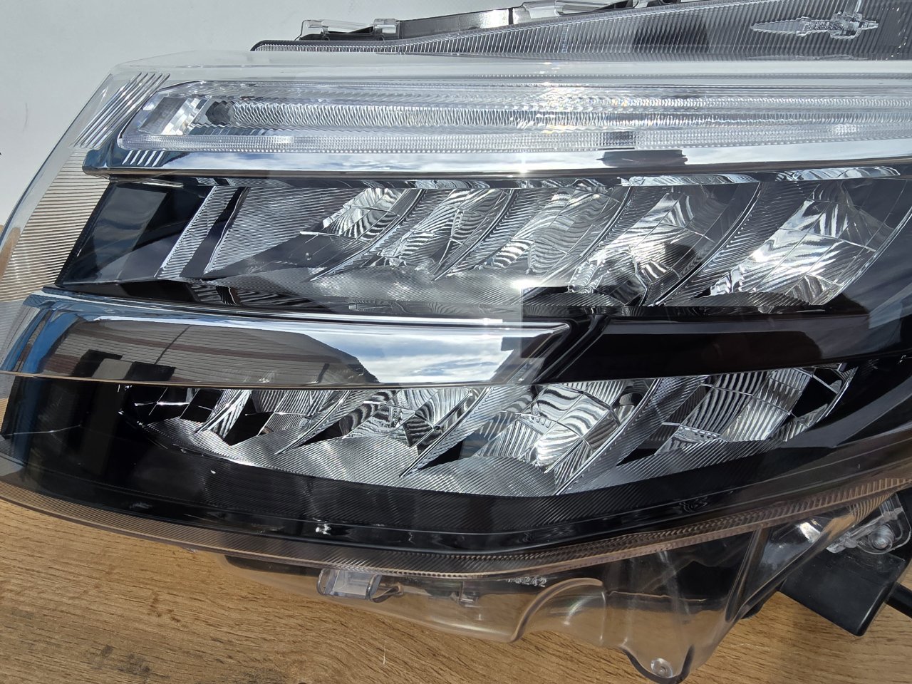 Фара светодиодная передняя левая Roomy 2020-2024 M910A