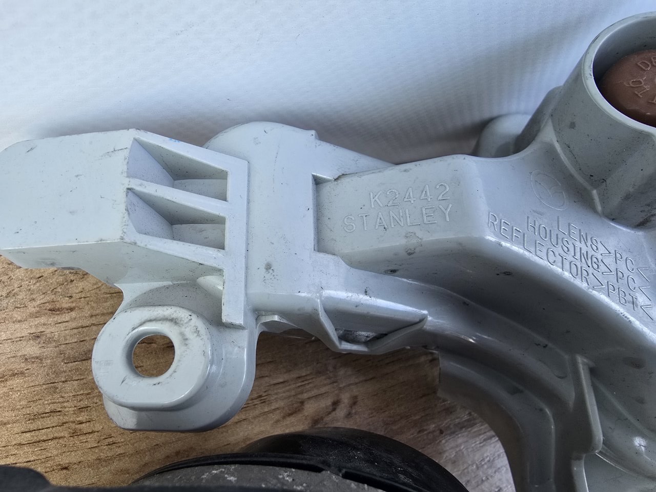 Поворотник в бампер передний левый Axela 2016-2019 ( BM )