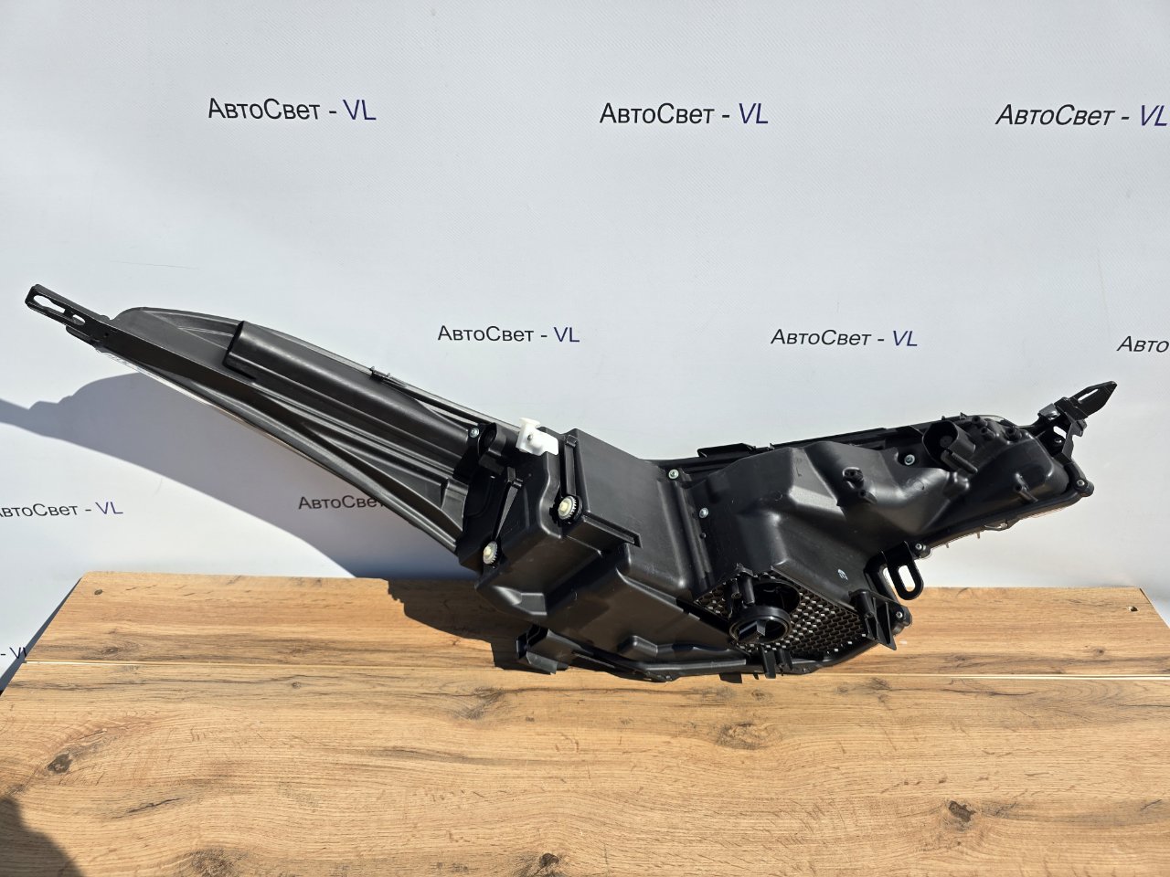 Фара светодиодная передняя левая C-HR 2016-2019 ( NGX10 )