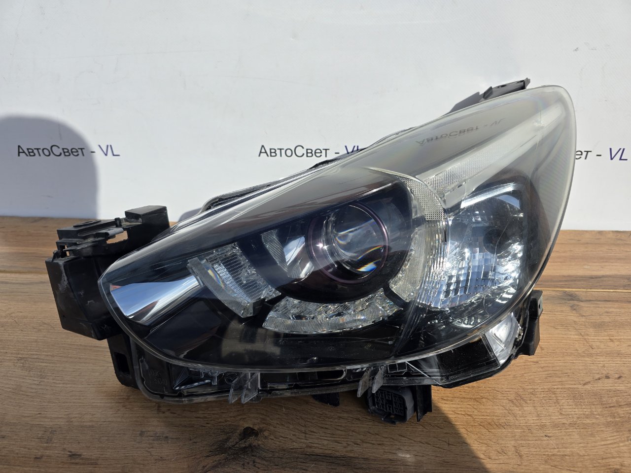Фара светодиодная передняя левая Mazda Demio 2014-2019 DJ3FS 100-18373 контрактная