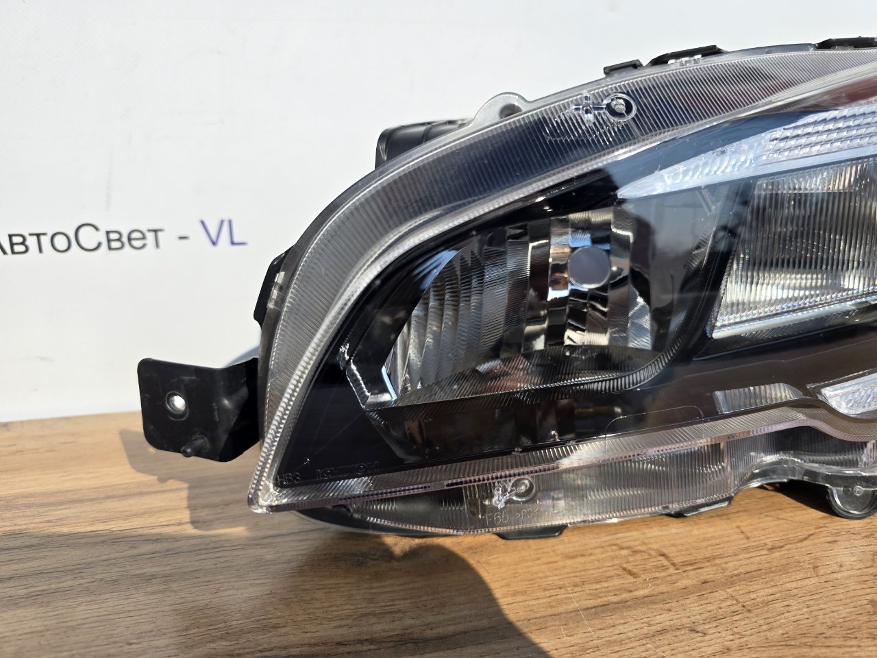 Фара светодиодная передняя левая Levorg 2014-2017 ( VM / VA ) Фара светодиодная передняя левая Levorg 2014-2017 ( VM / VA )