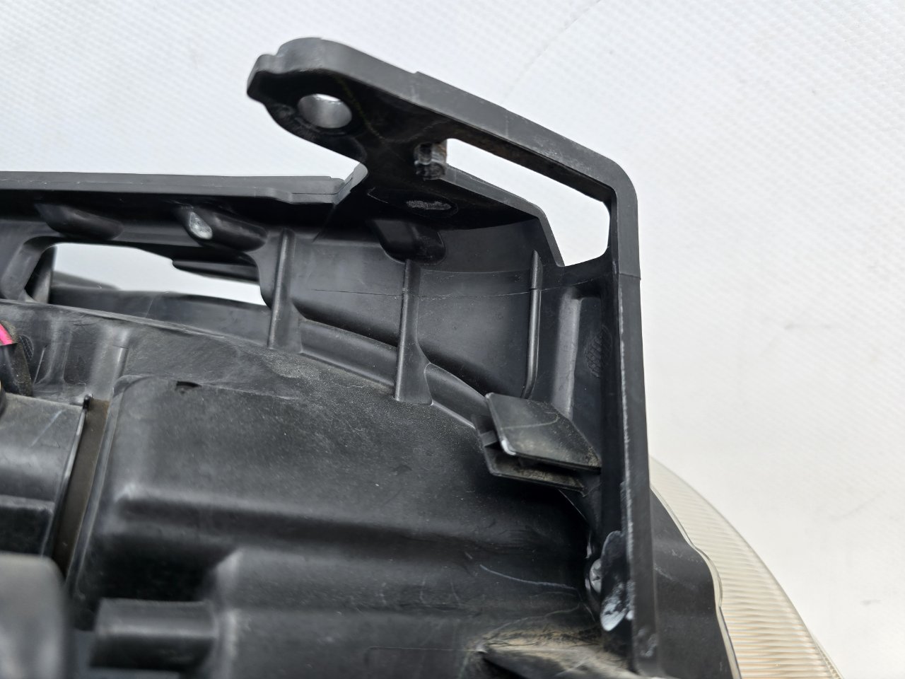 Фара галогеновая передняя левая Juke 2014-2019 ( F15 )