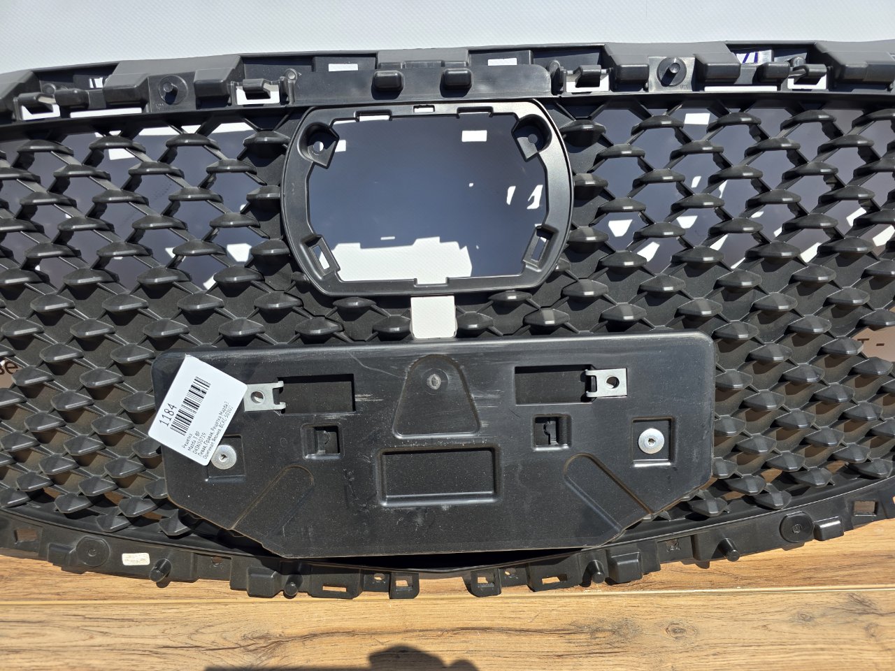 Решетка передняя Mazda2 2018-2023 ( DJ ) Решетка передняя Mazda2 2018-2023 ( DJ )