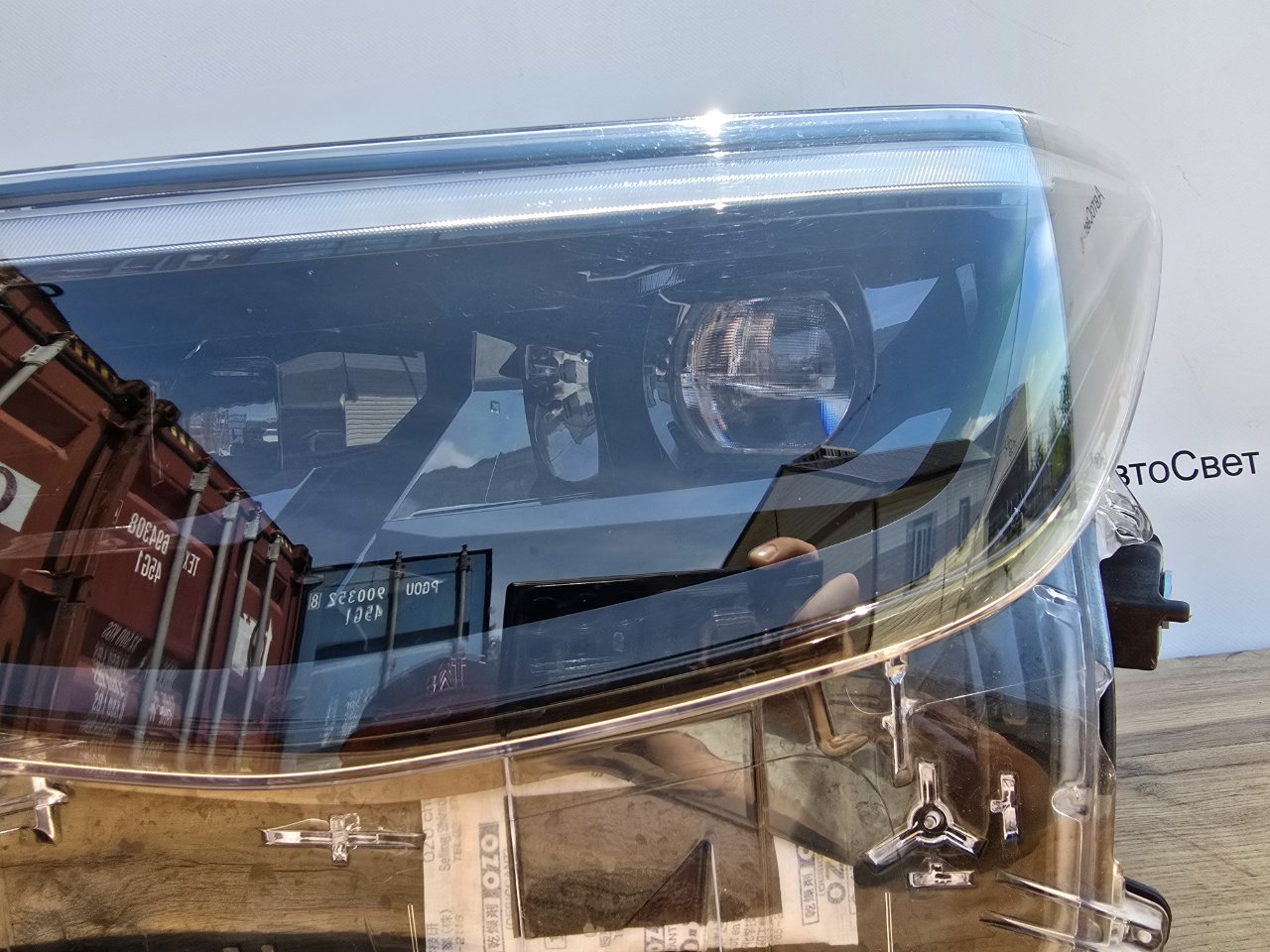 Фара светодиодная передняя левая Yaris Cross 2024-2026 ( XP210 ) Фара светодиодная передняя левая Yaris Cross 2024-2026 ( XP210 )