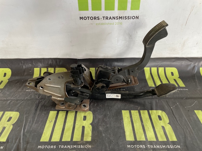 Педаль газа VOLVO S40 MS21 B4184S11 4M519F836AH контрактная