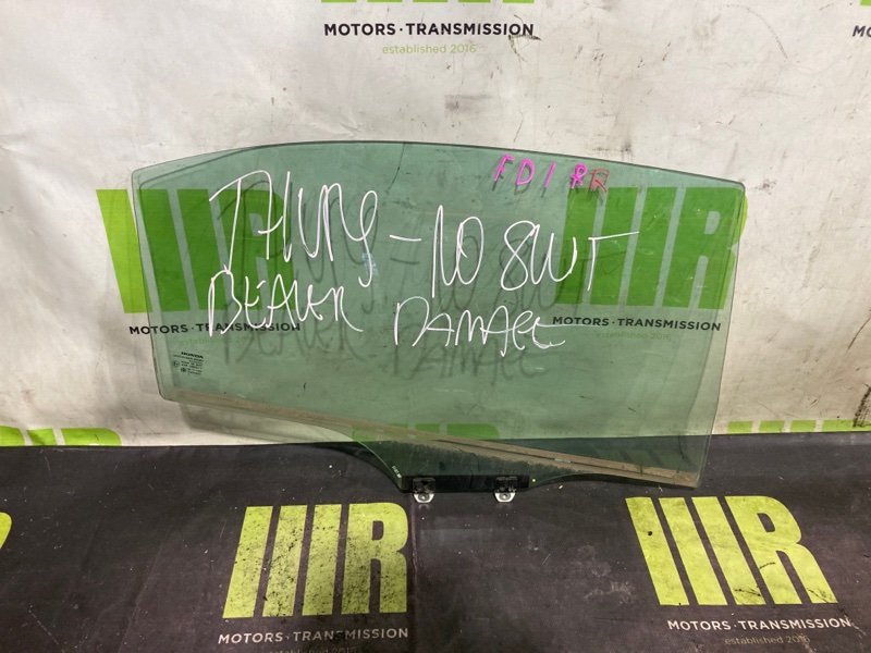 Стекло двери заднее правое HONDA CIVIC FD1 73400SNAA00 контрактная