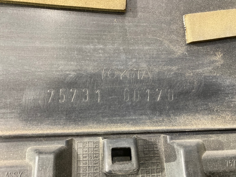 Накладка на дверь передняя правая GX470 UZJ120